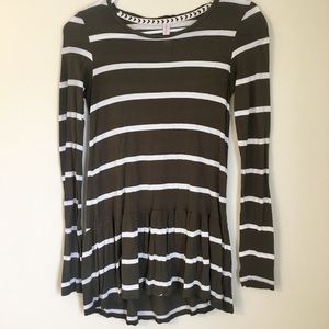 Xhilaration Long Sleeve Peplum Top